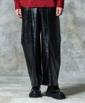 画像9: 【glamb 2025 Autumn先行予約】glamb グラム / Synth Leather Baggy Slacks (2色展開) (9)