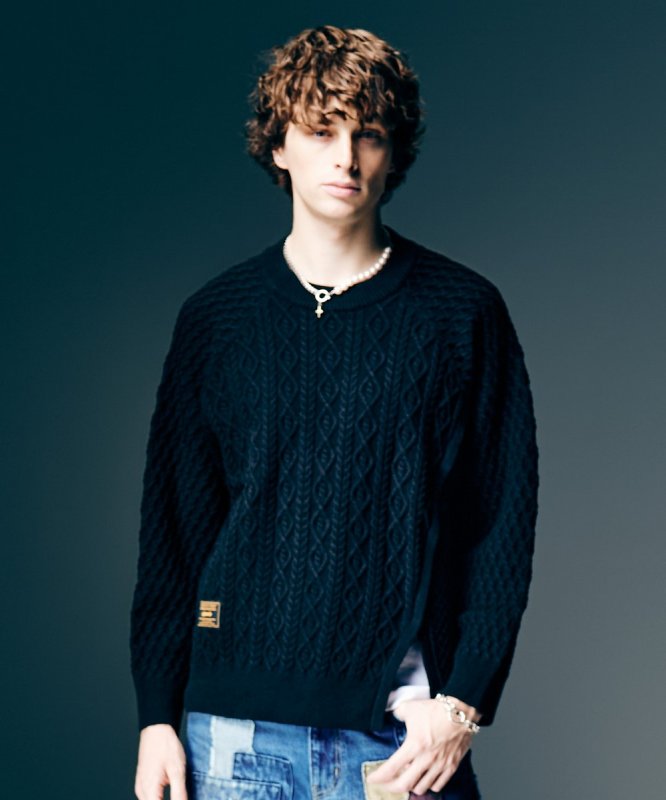 画像9: 【glamb 2026 Spring先行予約】glamb グラム / Asymmetry Cable Knit (2色展開) (9)