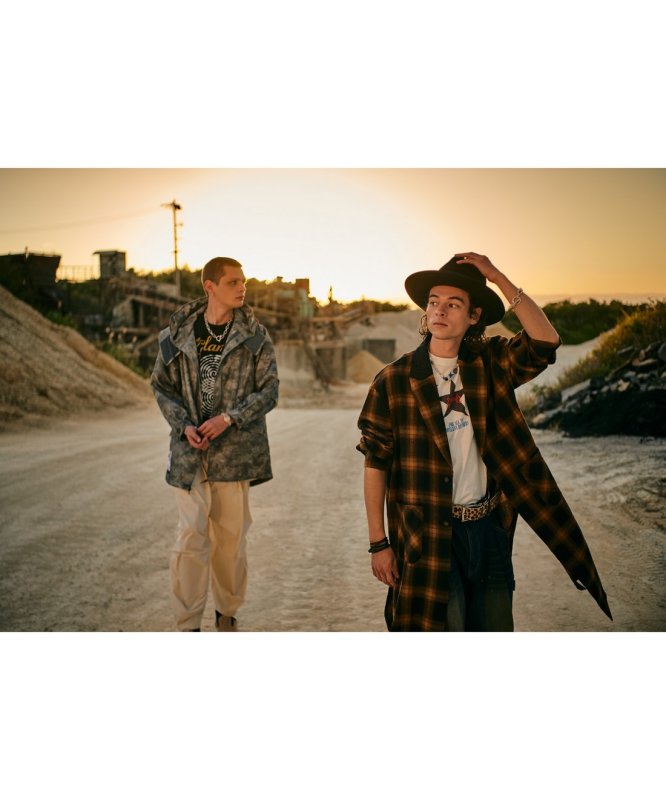 画像16: 【glamb 2026 Summer先行予約】glamb グラム / Skin-Tight Star T-Shirt (2色展開) (16)