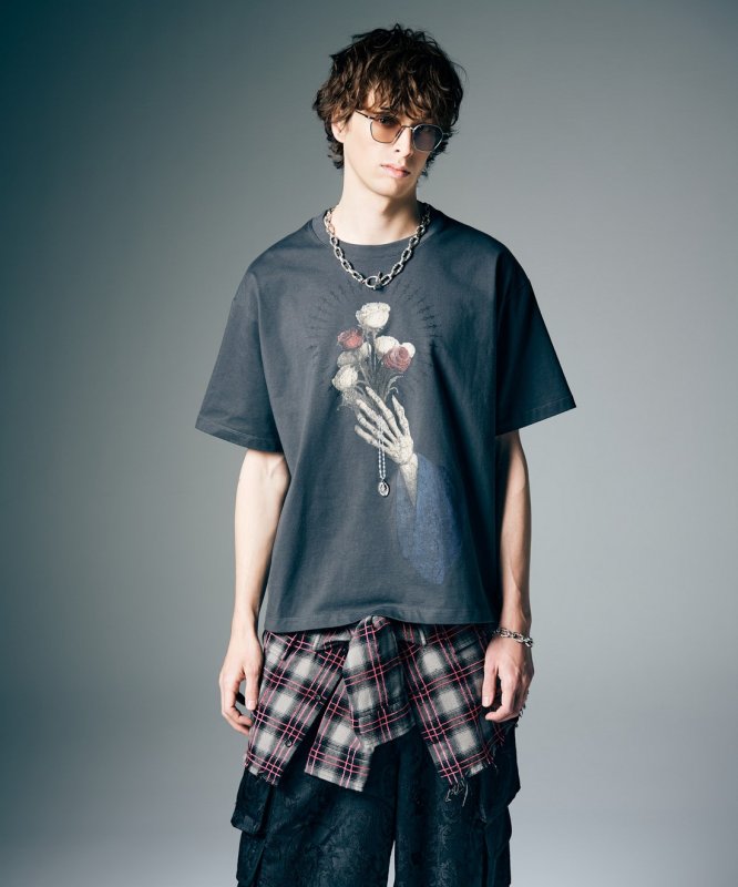 画像10: 【glamb 2026 Summer先行予約】glamb グラム / Prayer Charm T-Shirt (2色展開) (10)