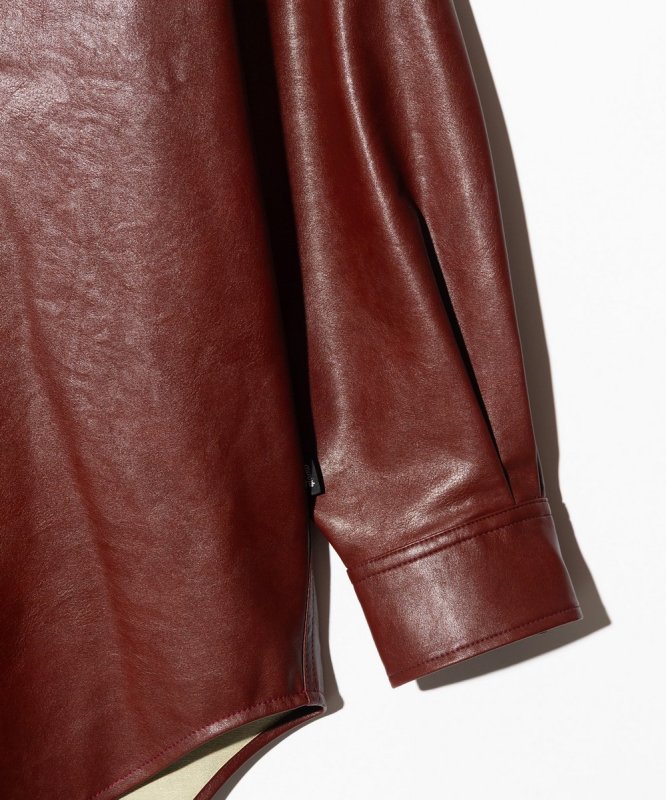 画像16: 【glamb 2026 Autumn先行予約】glamb グラム / Synth Leather Button Down Shirt (2色展開) (16)