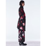画像7: 【2026AW先行予約】kiryuyrik キリュウキリュウ / Goth Flora Suede Satin Wide Tuck Slacks (2色展開) (7)