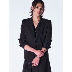 画像2: 【2026AW先行予約】kiryuyrik キリュウキリュウ / PE Gabardine Short Goth Jacket (1色展開) (2)
