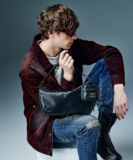 画像16: 【glamb 2026 Winter先行予約】glamb グラム / 2Way Leather Sacoche Bag (2色展開) (16)