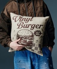 画像3: 【glamb 2026 Winter先行予約】glamb グラム / Vinyl Burger Cushion (1色展開) (3)