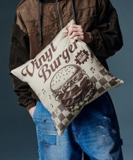 画像4: 【glamb 2026 Winter先行予約】glamb グラム / Vinyl Burger Cushion (1色展開) (4)