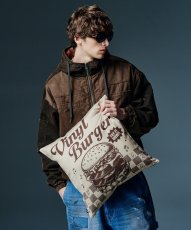 画像6: 【glamb 2026 Winter先行予約】glamb グラム / Vinyl Burger Cushion (1色展開) (6)