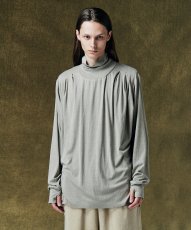 画像5: 【glamb 2026 Winter先行予約】glamb グラム / Drape Mock Neck Cutsew (2色展開) (5)