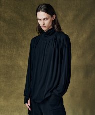 画像4: 【glamb 2026 Winter先行予約】glamb グラム / Drape Mock Neck Cutsew (2色展開) (4)