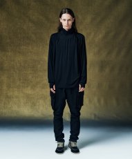 画像13: 【glamb 2026 Winter先行予約】glamb グラム / Drape Mock Neck Cutsew (2色展開) (13)