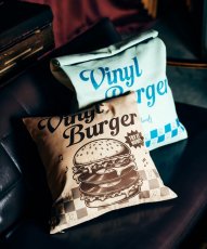 画像14: 【glamb 2026 Winter先行予約】glamb グラム / Vinyl Burger Bag (2色展開) (14)