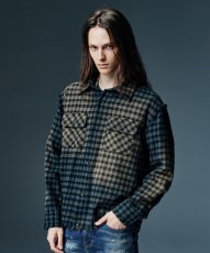 画像12: 【glamb 2026 Winter先行予約】glamb グラム / Bleach Check Shirt (2色展開) (12)