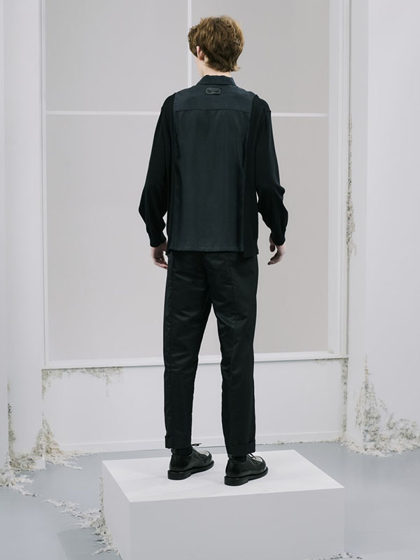 UNDERCOVER アンダーカバー