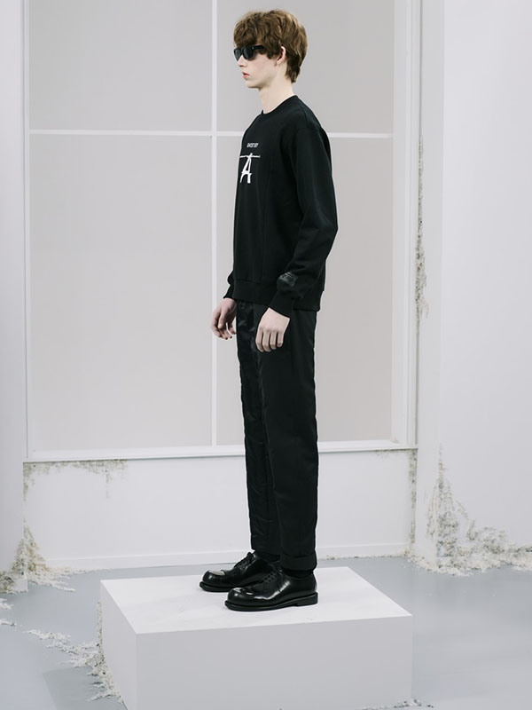 UNDERCOVER アンダーカバー